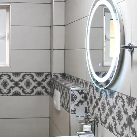 Apartament 2v1 - Blloku Bkt *